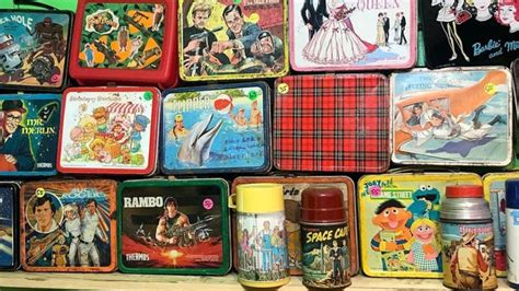 are metal lunch boxes banned|why were metal lunch boxes banned.